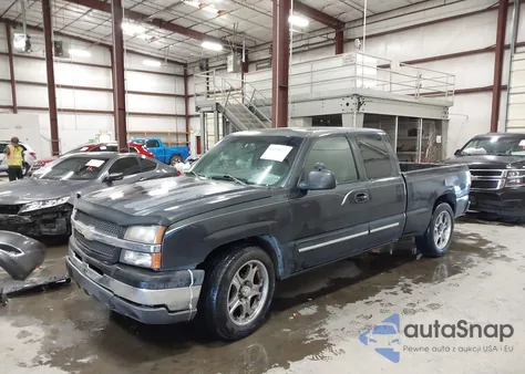 2004 Chevrolet Silverado 1500 Ls z USA, uszkodzony, nr VIN 2GCEC19V741218917